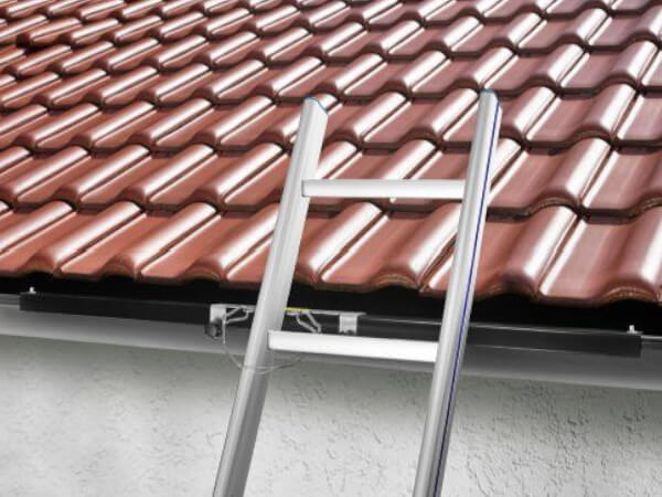 80200003 dachrinnenschutz mit integrierter leiternsicherung gegen wegrutschen