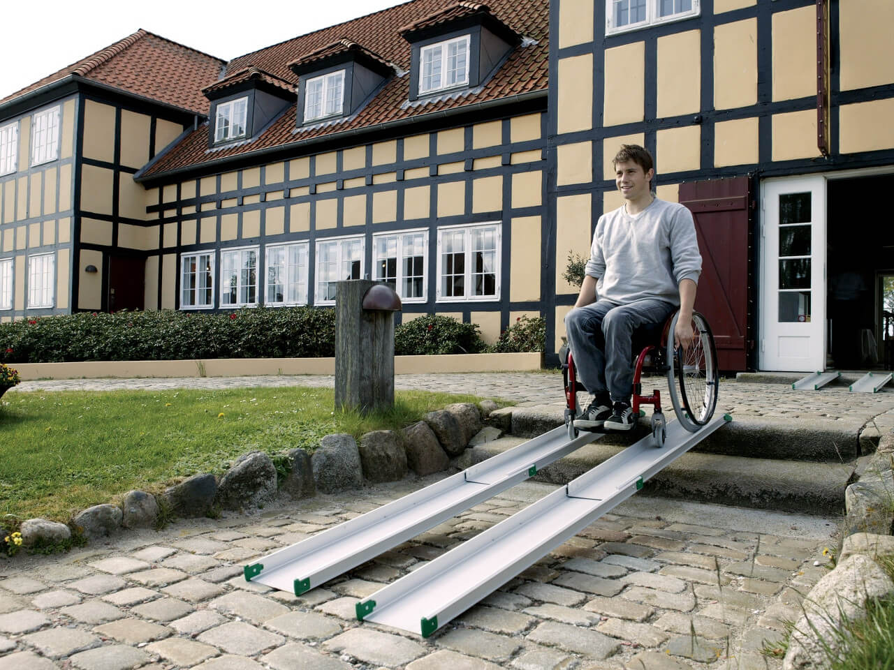 teleskoprampen in paarweiser ausfuehrung