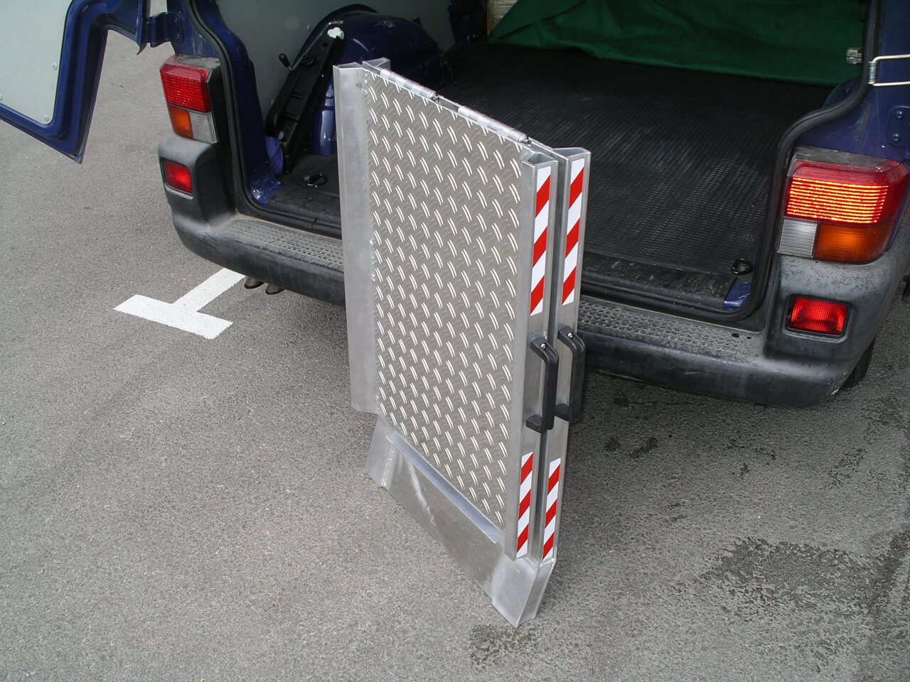altec awr-f breitrampe zusammengeklappt